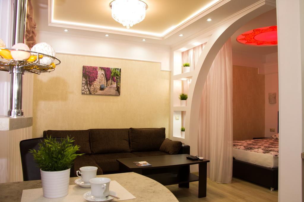 Apartment On "Mirgorod" Breszt Kültér fotó